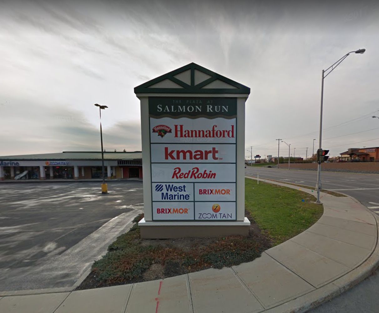 The Plaza at Salmon Run: 21082 Pioneer Plaza Dr, Watertown, NY 13601